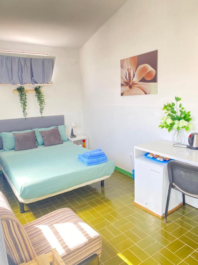 Best Rooms - Quarto 1 Plateau Praia Bagian luar foto